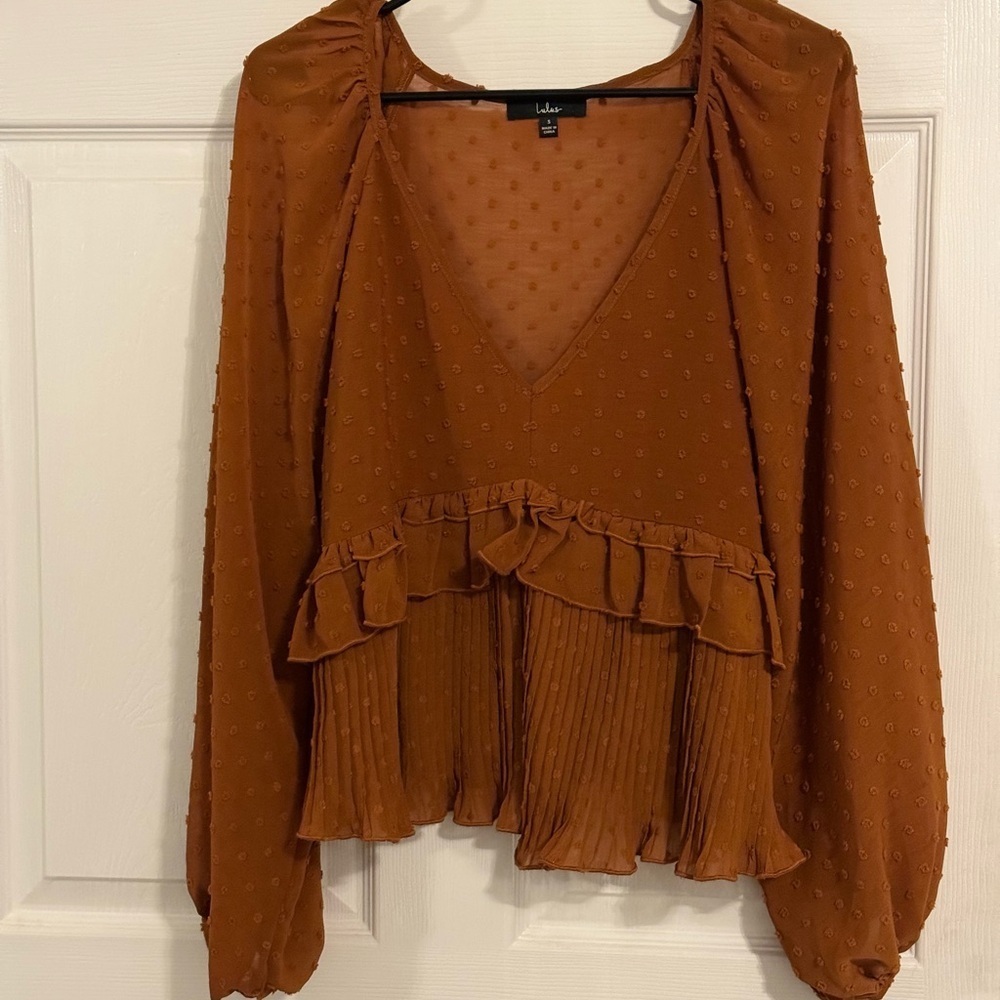 Lulus Women’s Long Sleeve Light Weight Top Size Small